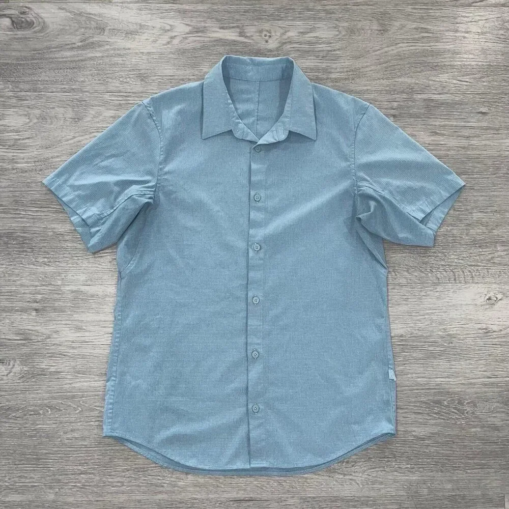 Lululemon Polo Shirt Men’s Small ? Short Sleeve Button Up Blue Collared Stretch - Picture 1 of 7